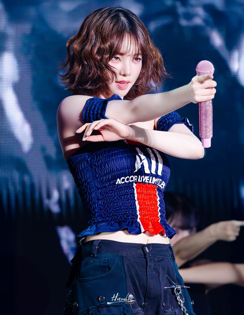 새하얀 에스파 카리나 .JPG | 인스티즈