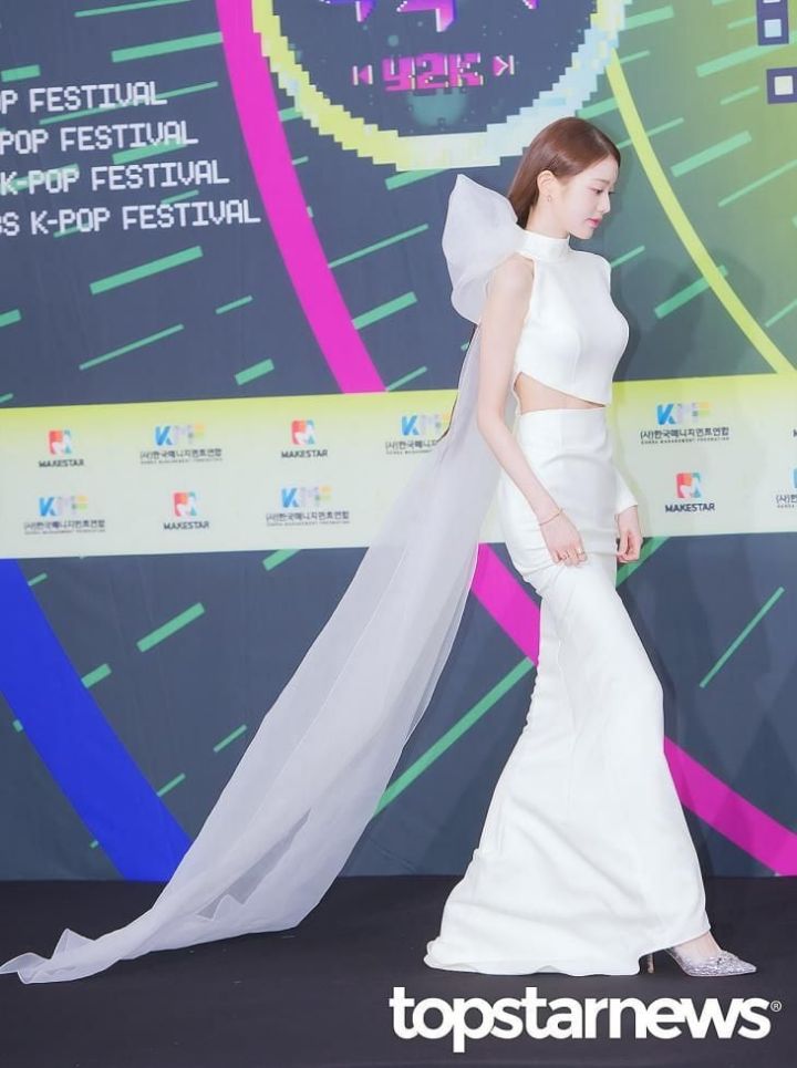 오늘자 욕나오게 예쁜 장원영 | 인스티즈