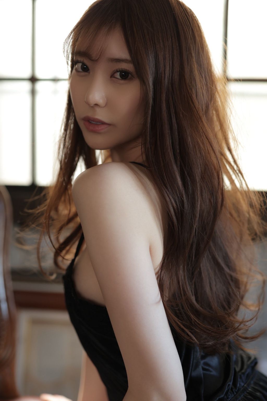 외모 피부 미드 골반 허리라인 키 각선미 뭐 하나 부족한게 없는 AV 배우 - 웃긴자료 ‥‥‥‥‥、 - 도탁스 (DOTAX)