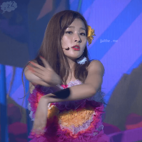 땀이 많은 여자 .gif | 인스티즈