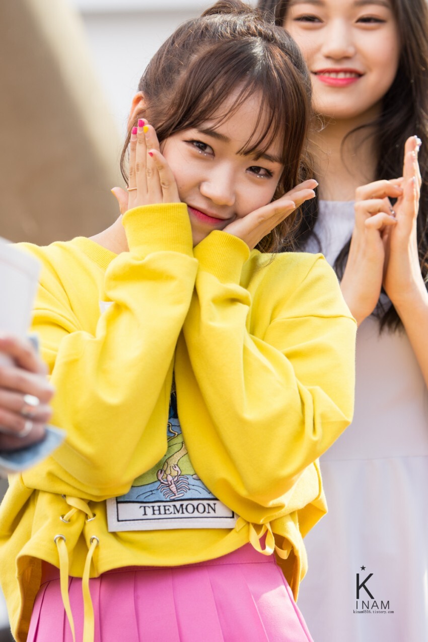 임팩트 대결 아이오아이 시절 최유정 vs 현재 츄 | 인스티즈