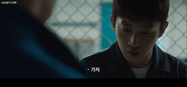 볼펜으로 일진 눈을 찔러버렸어요.... | 인스티즈