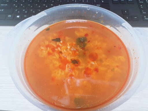 토요일 점심에는 라면이 최고다...jpg | 인스티즈
