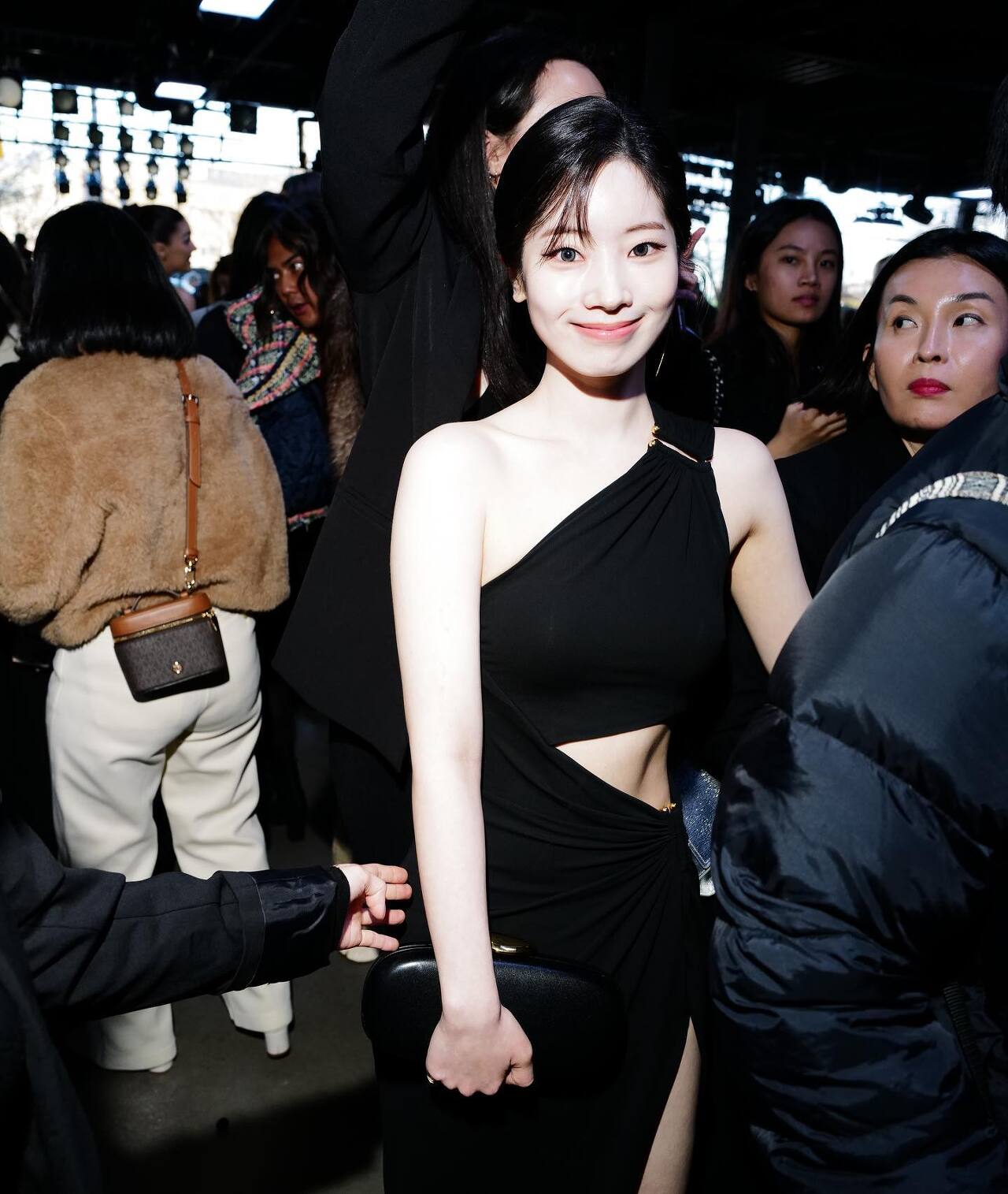 뉴욕에서 비주얼 ,몸매 레전드였던 트와이스 다현.gif | 인스티즈