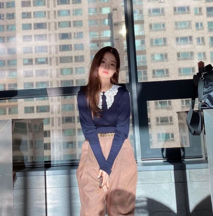 같은 옷입은 아이유, 신세경 | 인스티즈