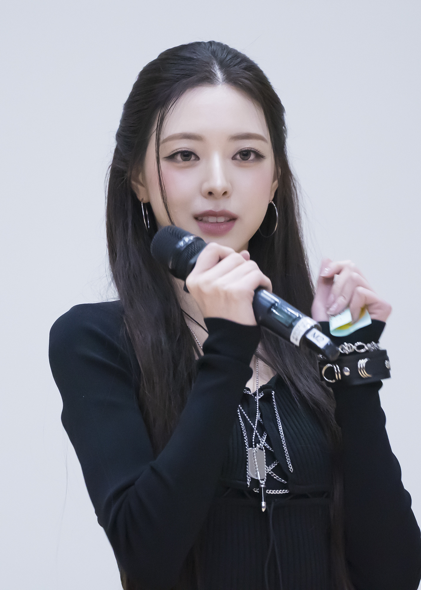 (스압)여자여자한 ITZY 유나.jpgif | 인스티즈