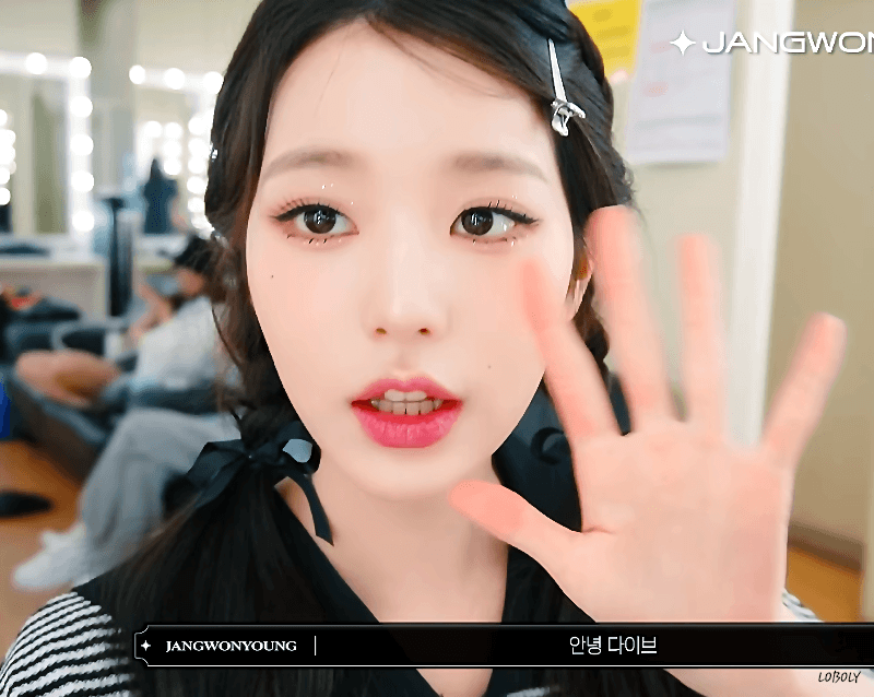 19살인데 데뷔 5주년인 천상 아이돌 장원영.jpgif | 인스티즈