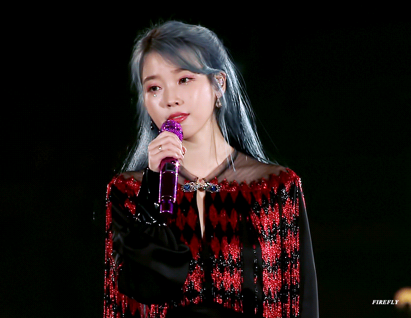 파랑머리 아이유.gif | 인스티즈