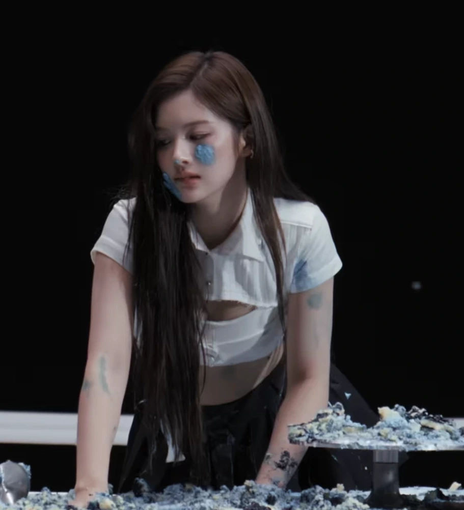 과감해진 섹시 설윤 | 인스티즈