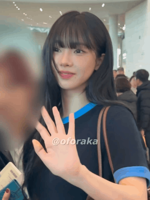 공항에서 존 못 카리나.jpgif | 인스티즈