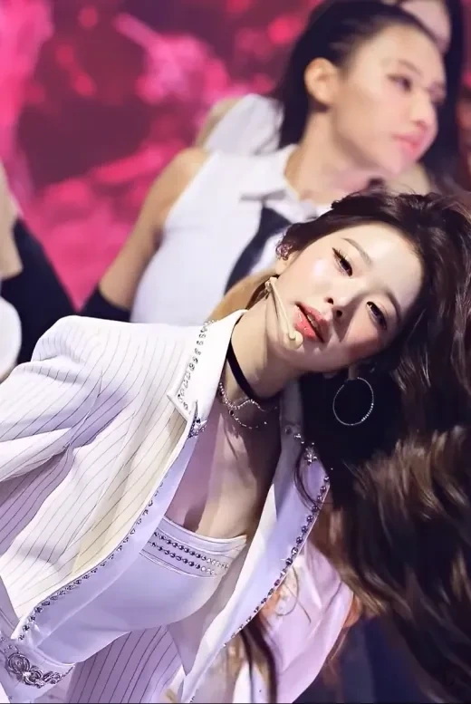 MMA2025 장원영 .gif | 인스티즈