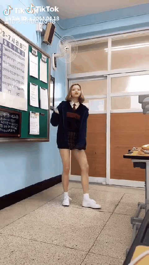 요즘 인싸 한국 여고생들이 노는법.gif | 인스티즈