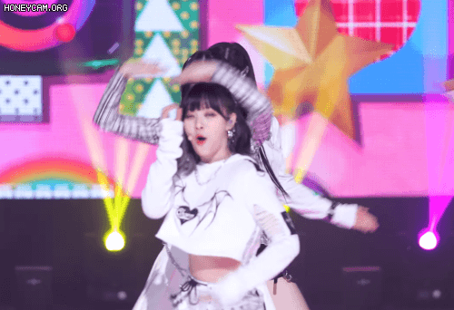 츠키의 열정에는 감동이 있다.gif | 인스티즈