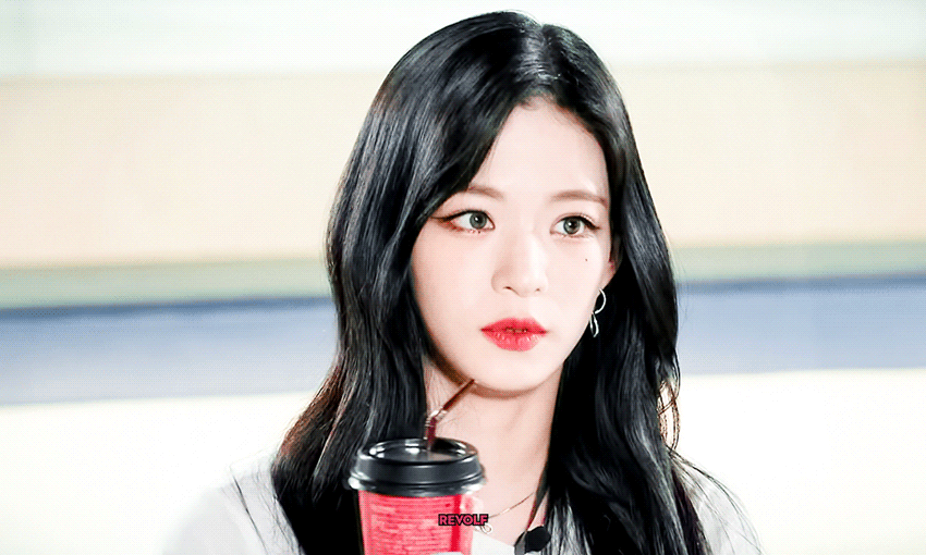 (스압)얼굴도 몸매도 이쁜 프로미스나인 이채영.jpgif | 인스티즈