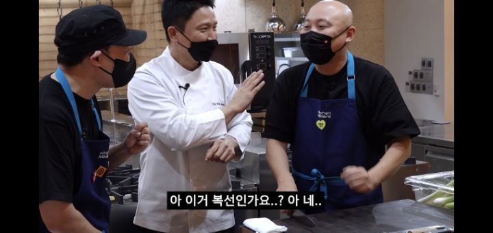 칼로 음식 썰다가 손가락 썰었을 때 꿀팁.jpg | 인스티즈