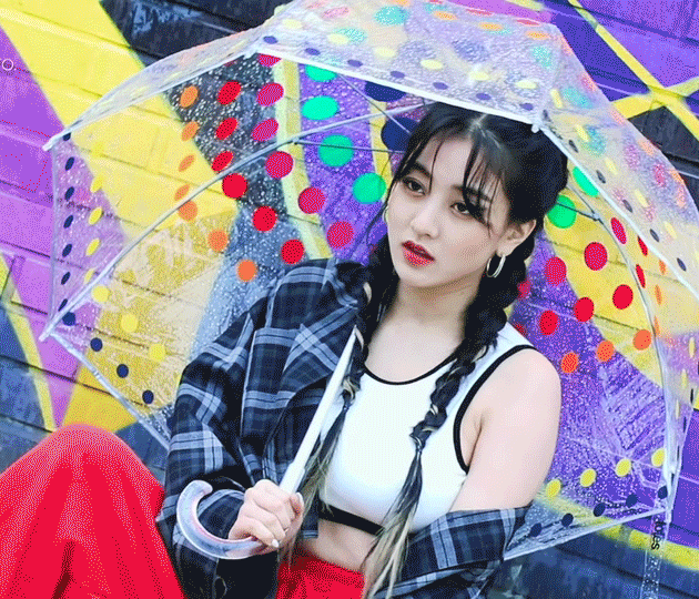 해변에서 화보 찍는 트와이스 지효 | 인스티즈