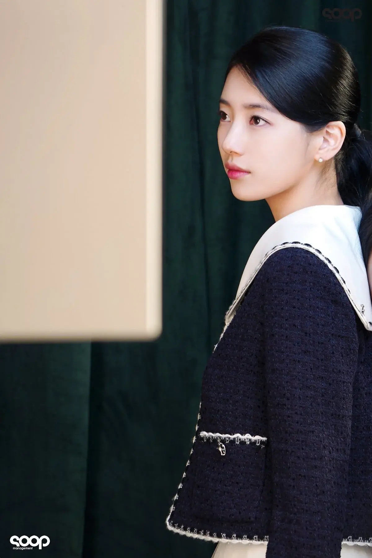 불타는 핸드백으로 남편 죽이러가는 수지.gif | 인스티즈