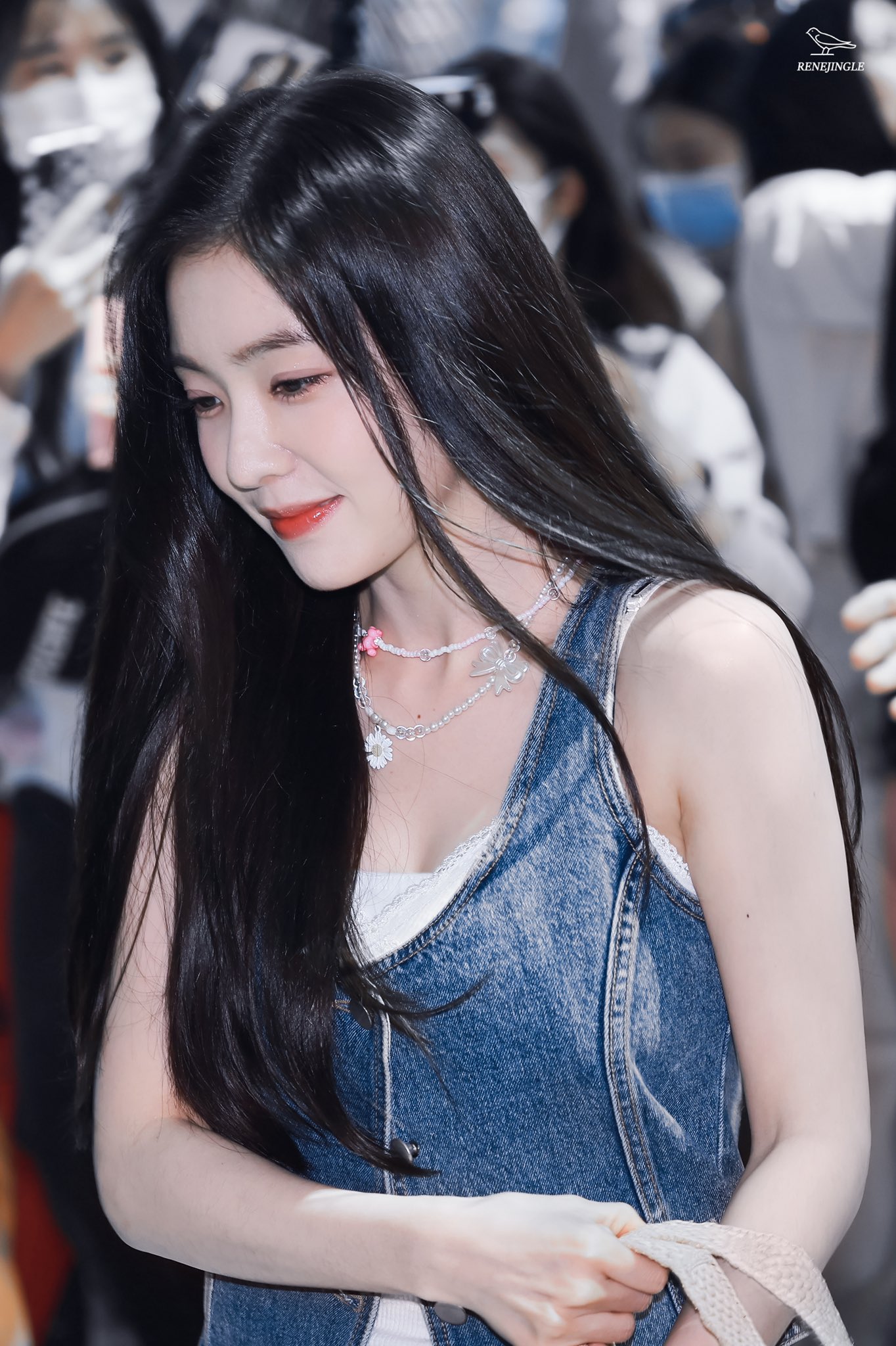 최근 공항 출국하는 아이린.jpgif | 인스티즈