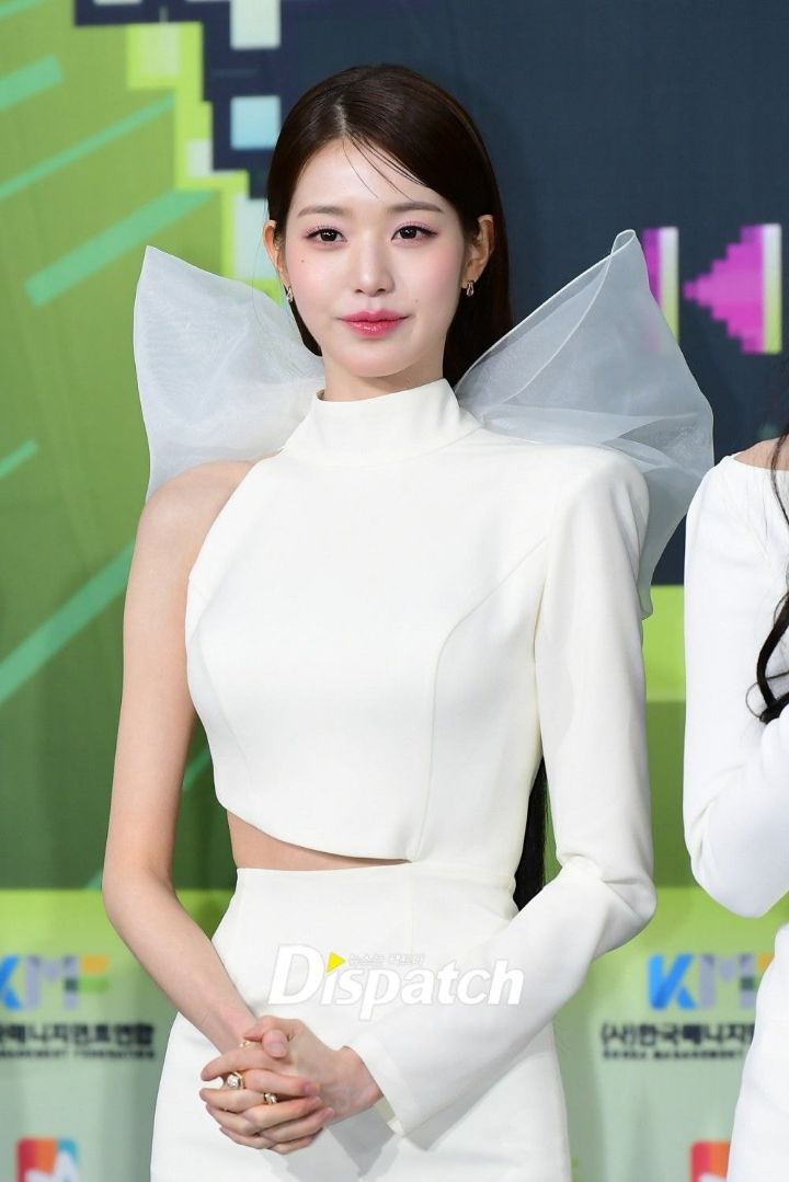 오늘자 욕나오게 예쁜 장원영 | 인스티즈