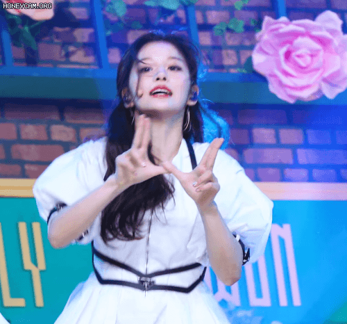 대전버드내초등학교 전교회장 근황.gif | 인스티즈