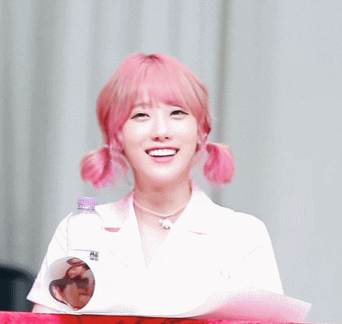 핑크색 머리가 가장 잘 어울리는 여자아이돌 걸그룹 멤버는? .gif | 인스티즈