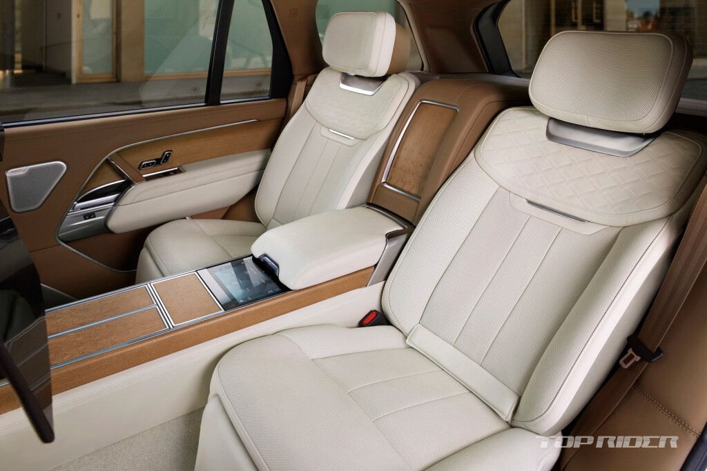 차량 자체가 고가이면서 AS 개노답인데도 꾸준히 잘 팔리는 차량 | 인스티즈