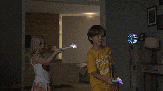 요즘 애들 장난감 수준.gif | 인스티즈