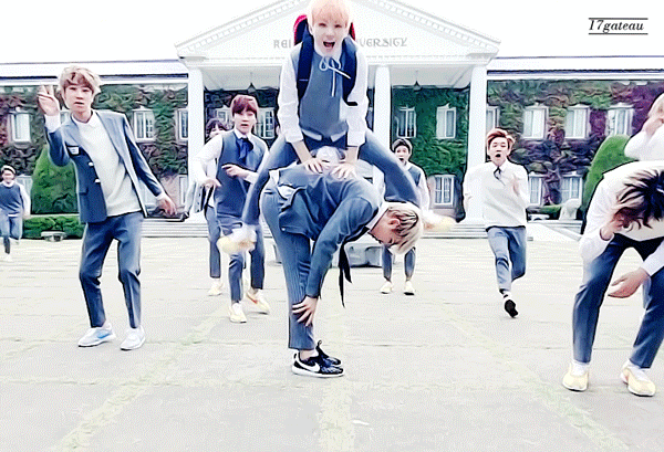 대학교에서 찍은 아이돌 뮤비 촬영장............jpg | 인스티즈