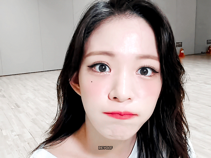 (스압)얼굴도 몸매도 이쁜 프로미스나인 이채영.jpgif | 인스티즈