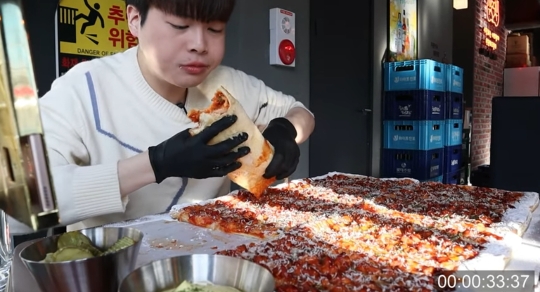 먹방유튜버 유노 실패한 도전음식 두가지 | 인스티즈