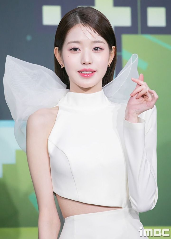 오늘자 욕나오게 예쁜 장원영 | 인스티즈
