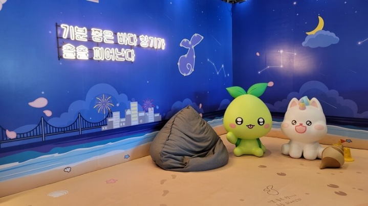  부산 이디야 모코코 팝업 스토어 사진들 | 인스티즈