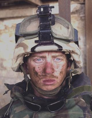 전쟁을 겪어 본 자만이 가지는 눈빛 | 인스티즈