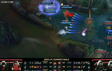 용둥지에서 적군와해맞추는 나이트..GIF | 인스티즈