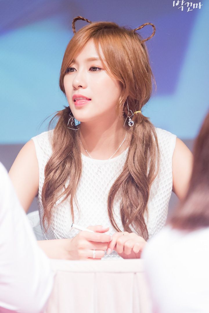 양갈래 트윈테일이 제일 잘 어울리는 여자 아이돌은? | 인스티즈