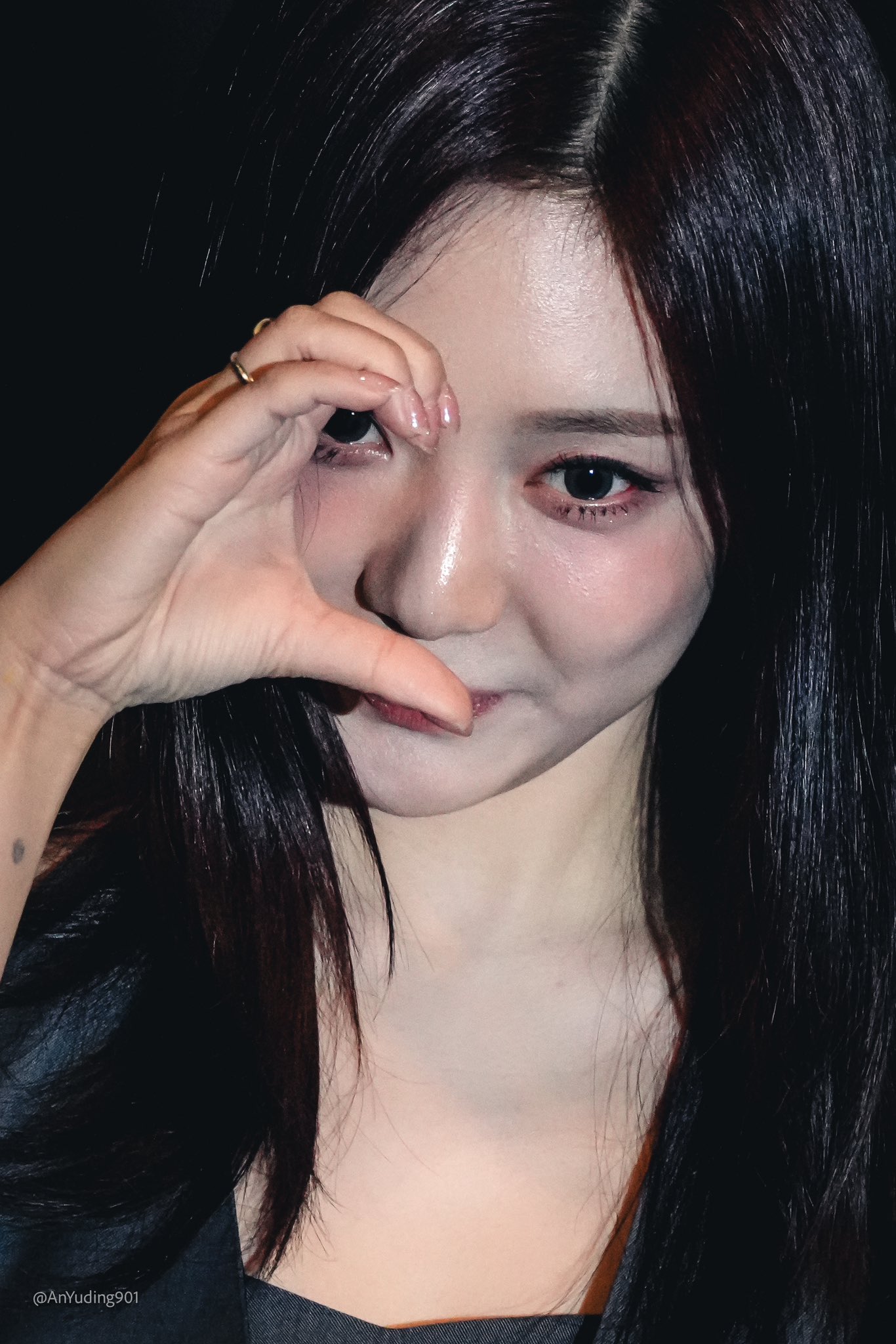 무대인사하는 닝닝 | 인스티즈