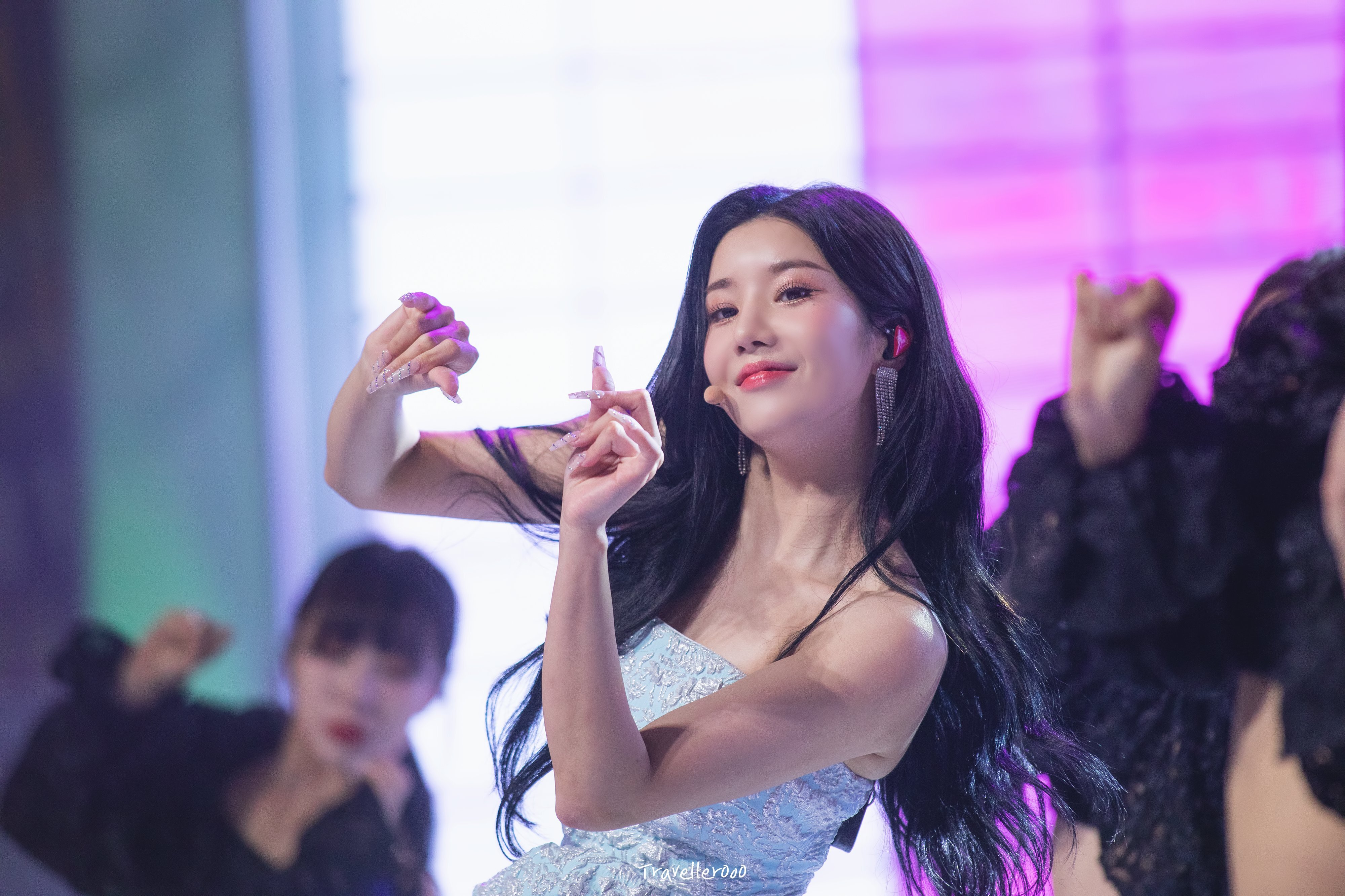 (스압)더 예뻐진 최근 권은비.jpgif | 인스티즈