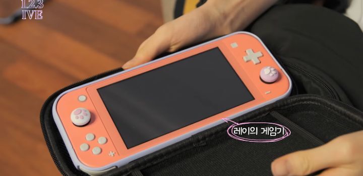 일본인 아이돌이 등교할때 가지고 다니는 것 | 인스티즈