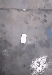 길바닥에서 아이폰주움 | 인스티즈