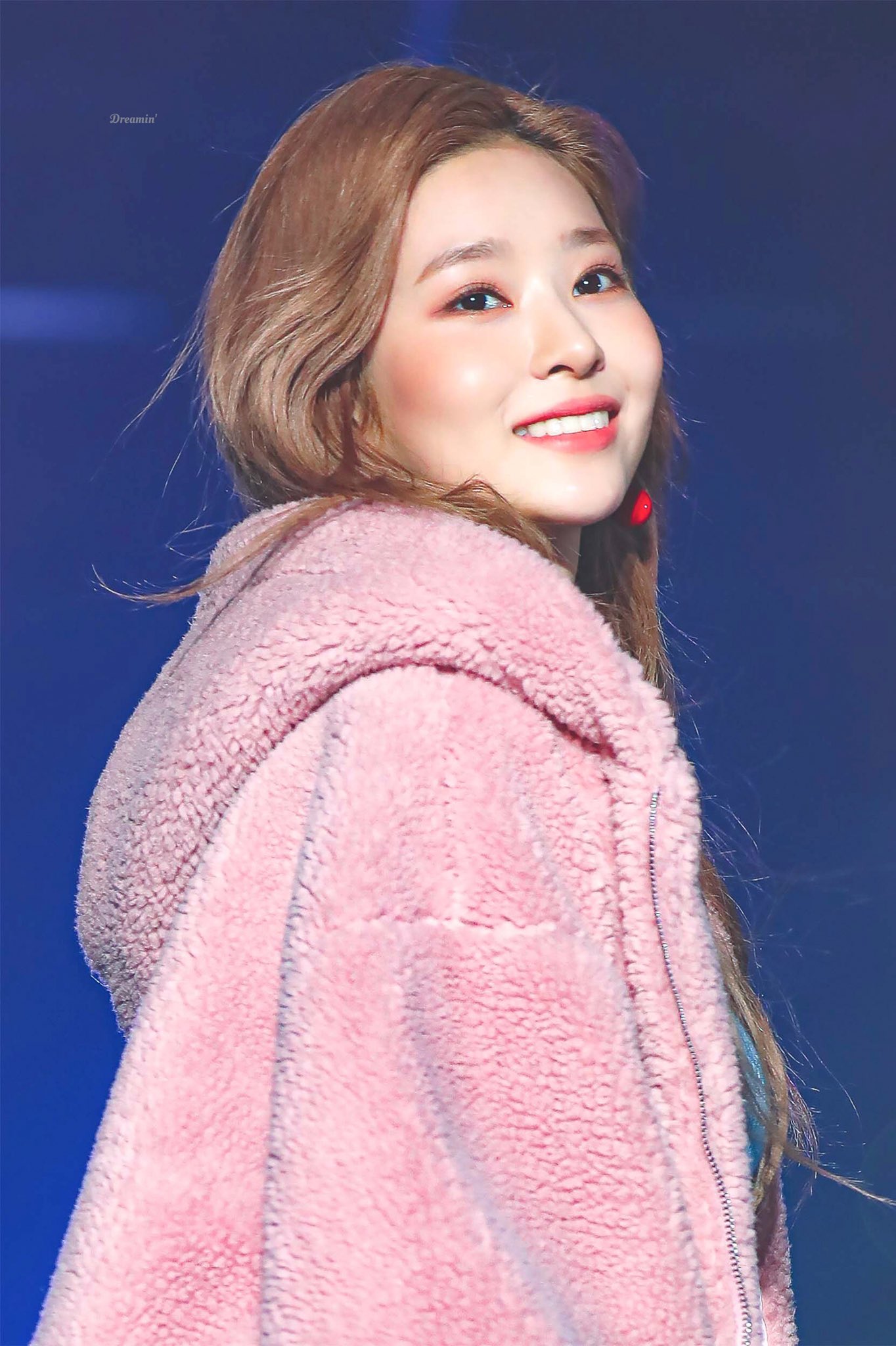 보스 아이즈원 민주.gif (스압,움짤 多) | 인스티즈