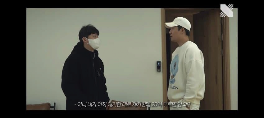 이 시각 마냥 웃지만은 못 하는 한 사람 | 인스티즈