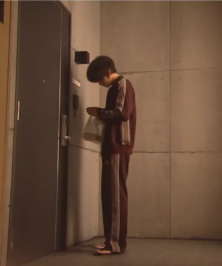 [패션] 옷 좋아하는 사람들이 많이 입는 근본 트레이닝복 | 인스티즈