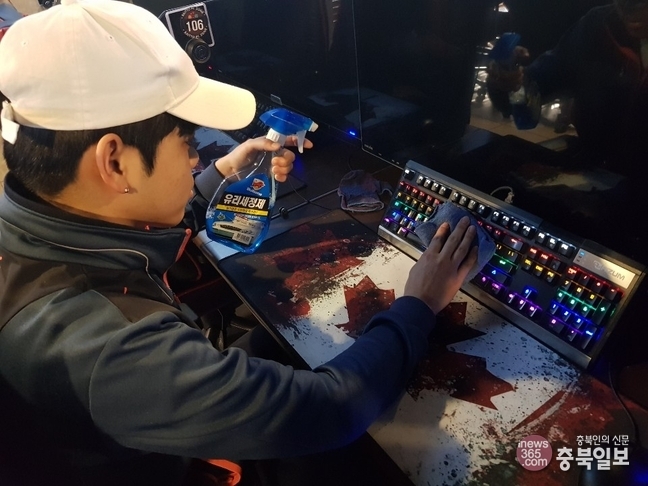 나이먹고 pc방 안 가는 이유 | 인스티즈