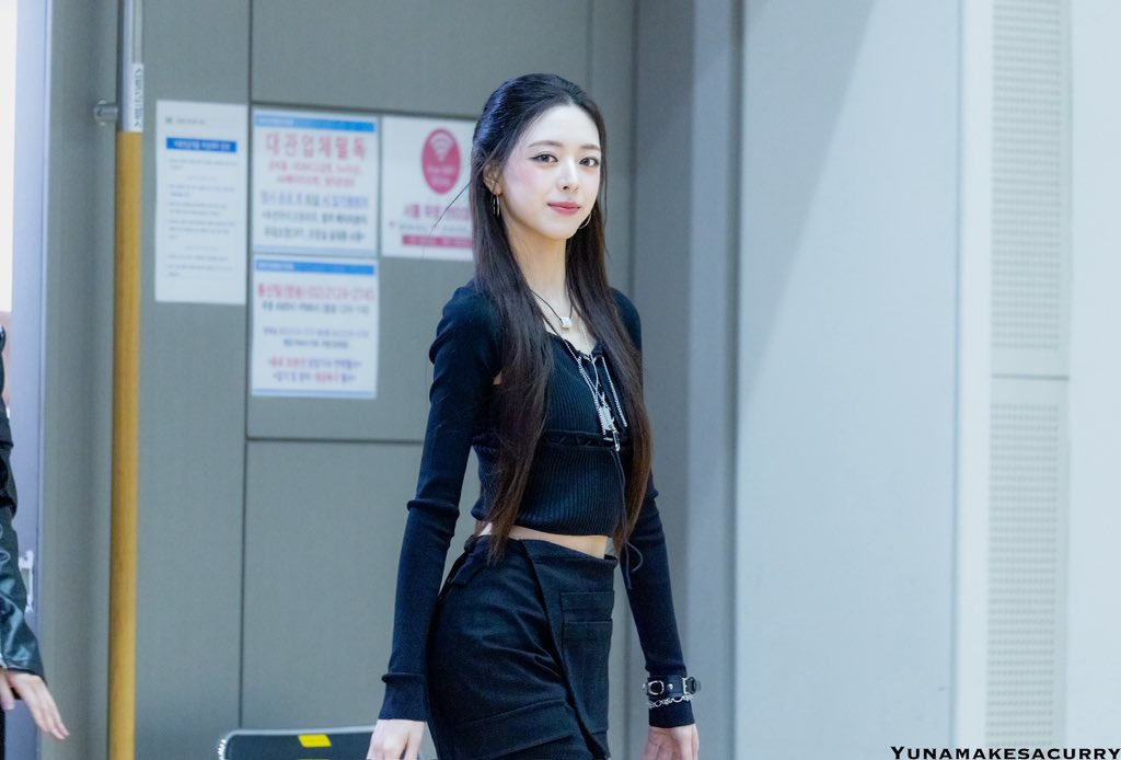 (스압)여자여자한 ITZY 유나.jpgif | 인스티즈