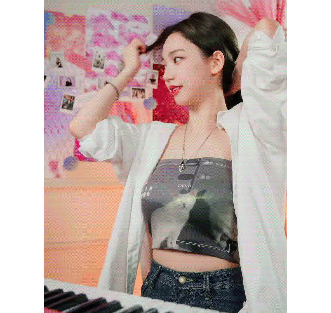 머리 묶는 두마카세 카리나.gif | 인스티즈