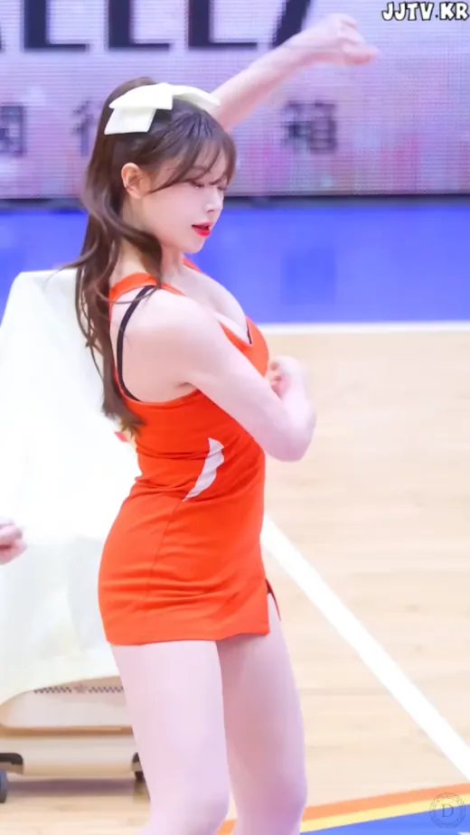 요즘 인기 엄청 많다는 은근히 섹시한 김나연 치어리더 | 인스티즈