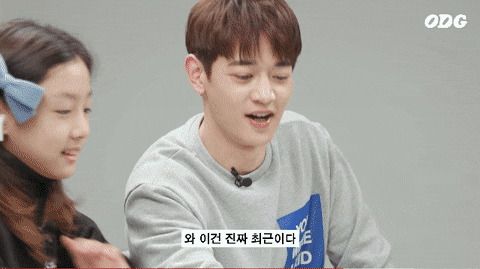 어린아이에게 종현의 부재를 설명해주는 샤이니 민호 | 인스티즈