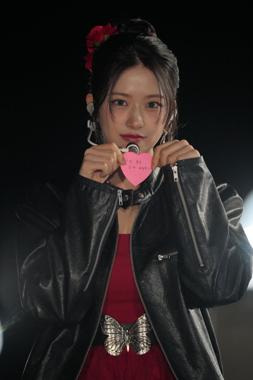 은근 이쁜데 설명할 방법이 없는 안유진 근황.jpg | 인스티즈