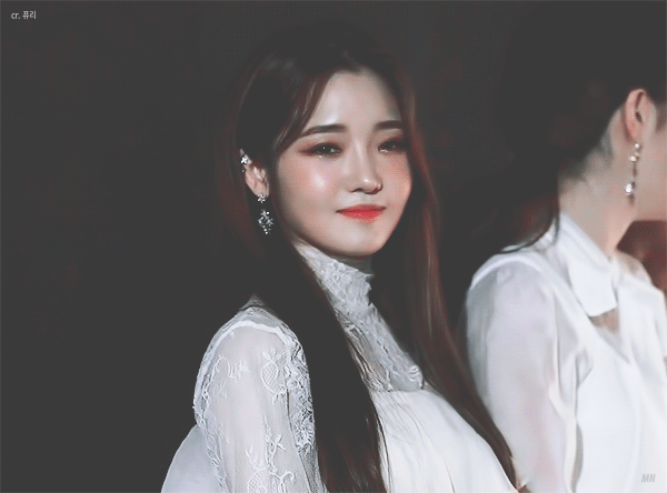 은근 섹시하면서 이쁜 프로미스나인 노지선.jpgif | 인스티즈