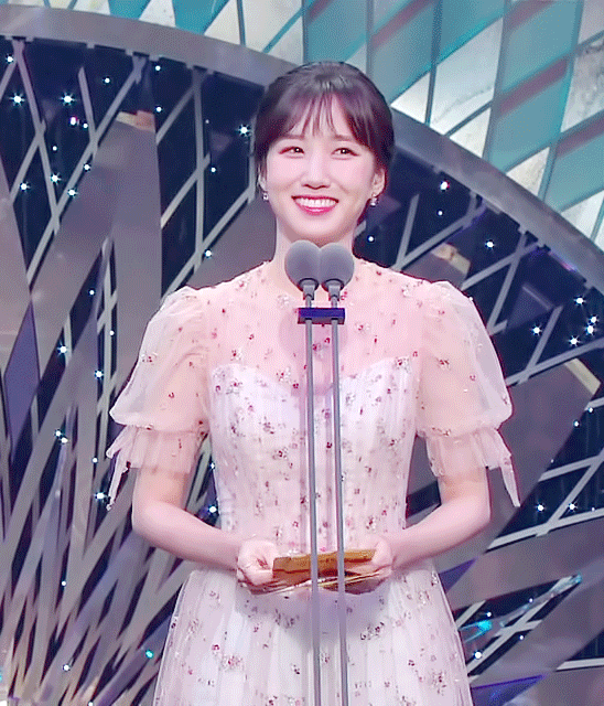 박은빈에게 제일 찰떡인 드레스하면 이 셋으로 갈림..jpgif | 인스티즈